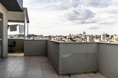 Apartamento à venda com 130m², 3 quartos e 2 vagasCobertura