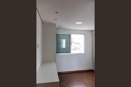 Apartamento para alugar com 120m², 3 quartos e 2 vagasQuarto 2
