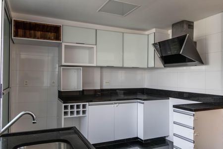 Apartamento para alugar com 120m², 3 quartos e 2 vagasCozinha