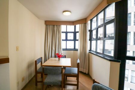 Apartamento à venda com 49m², 1 quarto e 1 vaga