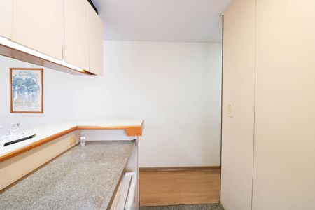 Apartamento à venda com 49m², 1 quarto e 1 vaga