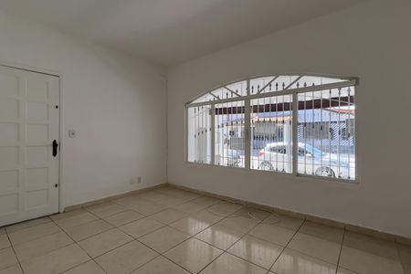 Casa à venda com 125m², 2 quartos e 2 vagasSala