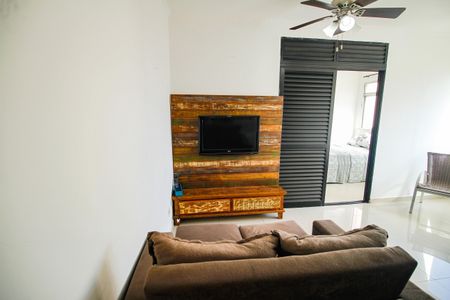 Sala de apartamento para alugar com 1 quarto, 45m² em Guilhermina, Praia Grande