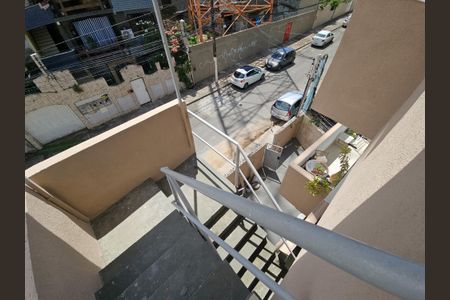 Casa para alugar com 68m², 2 quartos e sem vagaescada 