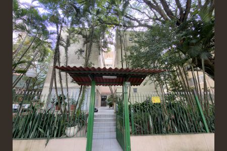 Fachada de apartamento à venda com 3 quartos, 63m² em Alto de Pinheiros, São Paulo