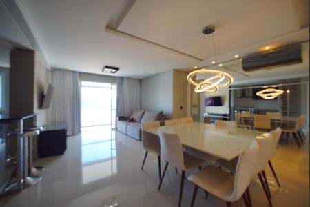 Sala de apartamento para alugar com 3 quartos, 117m² em Barreiros, São José