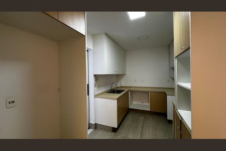 Apartamento para alugar com 360m², 4 quartos e 3 vagas Apartamento para alugar com 360m², 4 quartos e 3 vagasCozinha