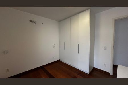 Apartamento para alugar com 360m², 4 quartos e 3 vagas Apartamento para alugar com 360m², 4 quartos e 3 vagasQuarto 2