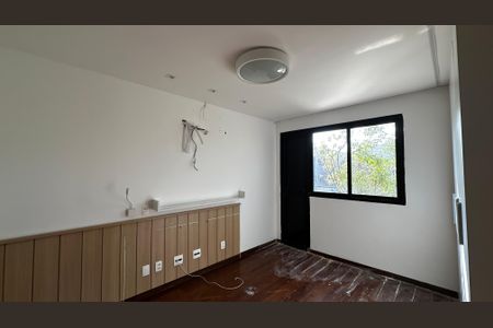 Apartamento para alugar com 360m², 4 quartos e 3 vagas Apartamento para alugar com 360m², 4 quartos e 3 vagasQuarto 3