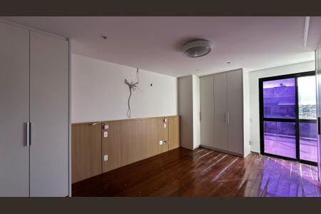 Apartamento para alugar com 360m², 4 quartos e 3 vagas Apartamento para alugar com 360m², 4 quartos e 3 vagasQuarto 4
