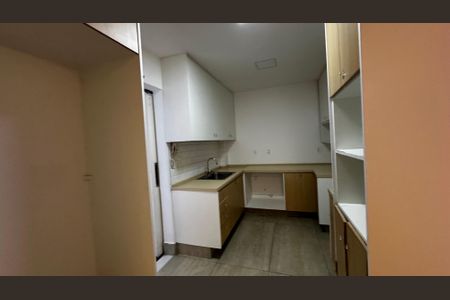 Apartamento para alugar com 360m², 4 quartos e 3 vagas Apartamento para alugar com 360m², 4 quartos e 3 vagasCozinha