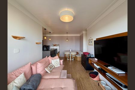 Sala  de apartamento para alugar com 2 quartos, 75m² em Campo Belo, São Paulo