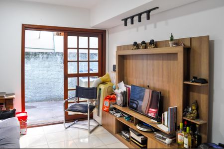 Casa de condomínio para alugar com 114m², 3 quartos e 1 vagaSala 