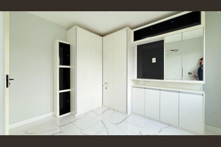 Quarto 1 de apartamento para alugar com 3 quartos, 97m² em Passo d’Areia, Porto Alegre