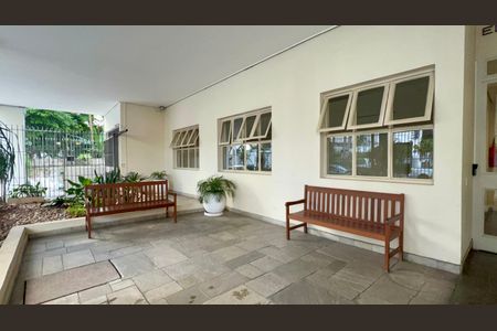 Apartamento à venda com 80m², 2 quartos e sem vagaÁrea comum