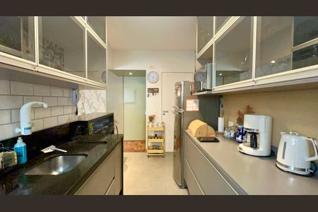 Apartamento à venda com 80m², 2 quartos e sem vagaCozinha
