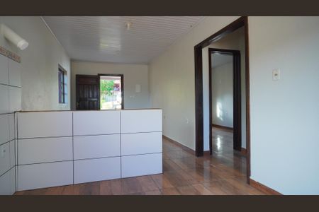 Casa para alugar com 70m², 2 quartos e 2 vagasCozinha 