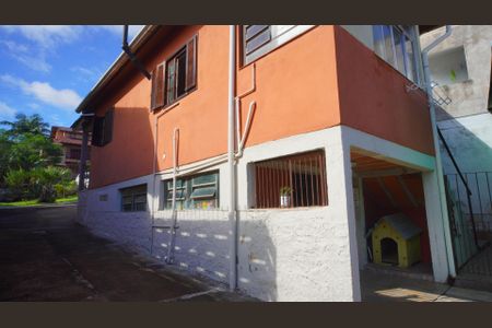 Casa para alugar com 70m², 2 quartos e 2 vagasFachada 