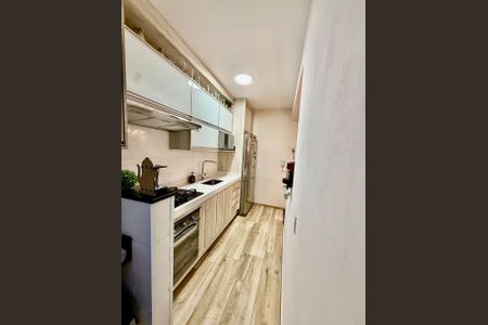 Apartamento à venda com 52m², 2 quartos e 1 vagaCozinha