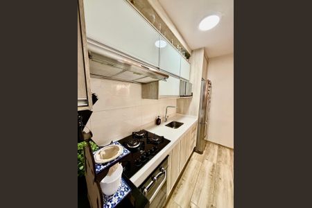 Apartamento à venda com 52m², 2 quartos e 1 vagaCozinha