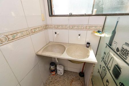 Apartamento para alugar com 69m², 2 quartos e sem vagaÁrea de Serviço