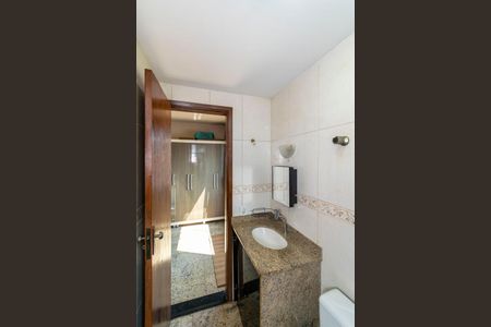 Apartamento para alugar com 69m², 2 quartos e sem vagaBanheiro da Suíte