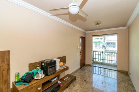 Apartamento para alugar com 69m², 2 quartos e sem vagaSala