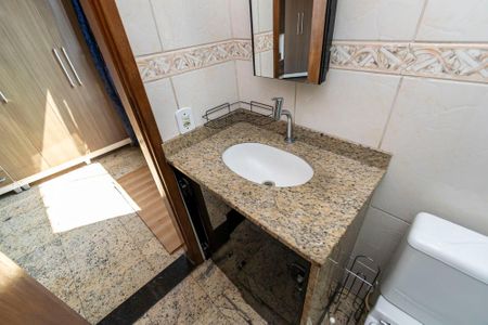 Apartamento para alugar com 69m², 2 quartos e sem vagaBanheiro da Suíte