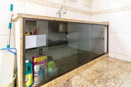 Apartamento para alugar com 69m², 2 quartos e sem vagaCozinha - Armários