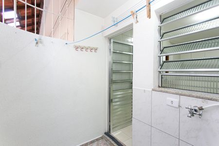 Casa de condomínio para alugar com 61m², 2 quartos e 1 vagaÁrea de Serviço