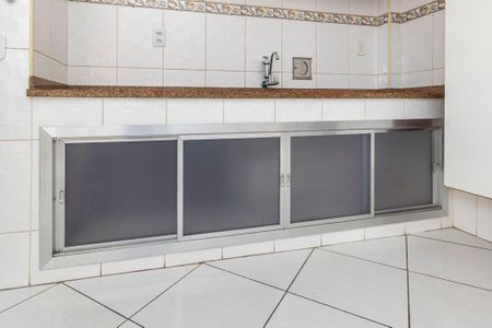 Apartamento para alugar com 79m², 2 quartos e 1 vagaCozinha - Armários