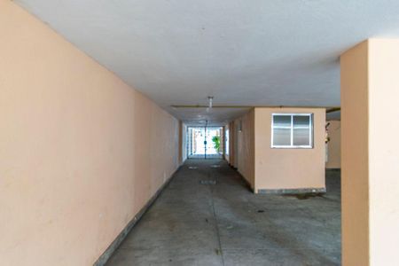 Apartamento para alugar com 79m², 2 quartos e 1 vagaÁrea comum - Portão da garagem
