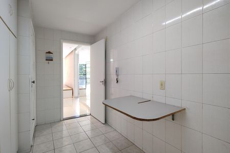 Apartamento para alugar com 72m², 2 quartos e 1 vagaCozinha - Armários