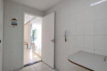 Apartamento para alugar com 72m², 2 quartos e 1 vagaCozinha - Armários