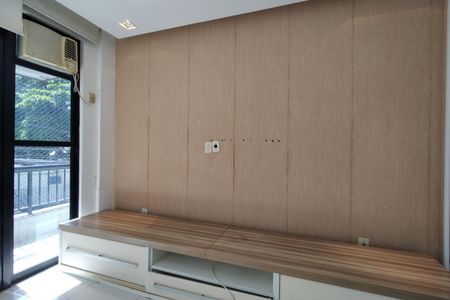 Apartamento para alugar com 72m², 2 quartos e 1 vagaSala