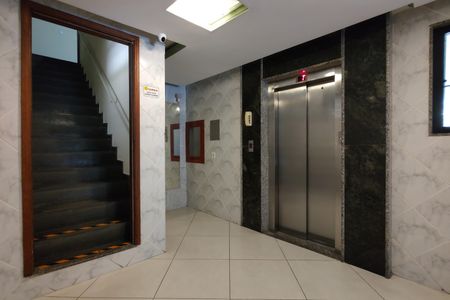 Apartamento para alugar com 72m², 2 quartos e 1 vagaHall entrada 