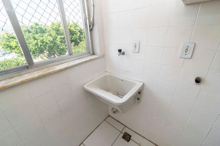 Apartamento para alugar com 55m², 2 quartos e 1 vagaÁrea de Serviço