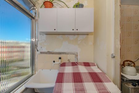 Apartamento à venda com 57m², 2 quartos e 1 vagaCozinha e Área de Serviço