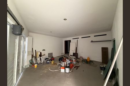 Casa de condomínio à venda com 231m², 4 quartos e 1 vagaGaragem
