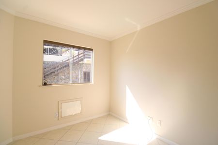 Casa de condomínio à venda com 231m², 4 quartos e 1 vagaQuarto 2