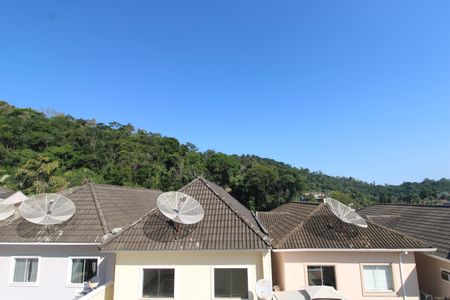 Casa de condomínio à venda com 231m², 4 quartos e 1 vagaQuintal - Vista
