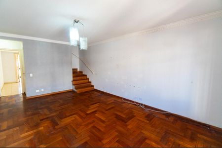 Sala de casa para alugar com 3 quartos, 130m² em Parque Jabaquara, São Paulo