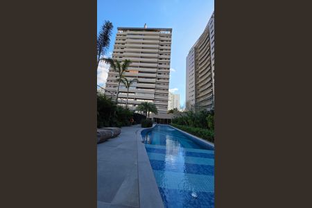 Apartamento à venda com 187m², 3 quartos e 3 vagasÁrea comum - Piscina