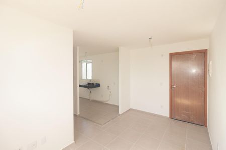 Sala de apartamento para alugar com 2 quartos, 45m² em Santa Cruz, Rio de Janeiro