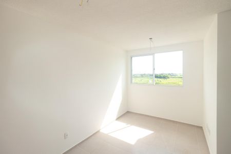 Sala de apartamento para alugar com 2 quartos, 45m² em Santa Cruz, Rio de Janeiro