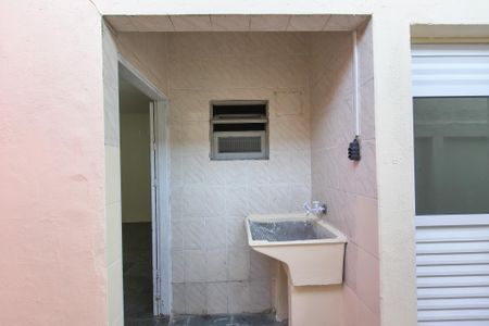 Casa de condomínio para alugar com 55m², 1 quarto e 1 vagaÁrea de Serviço
