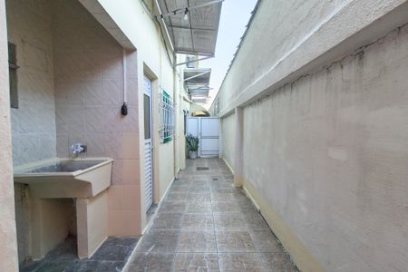 Casa de condomínio para alugar com 55m², 1 quarto e 1 vagaÁrea de Serviço