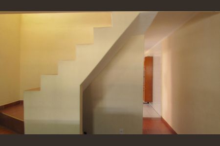 Sala de casa para alugar com 3 quartos, 231m² em Veloso, Osasco