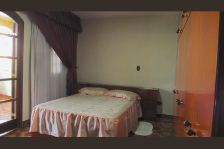 Casa para alugar com 231m², 3 quartos e 2 vagasSuíte