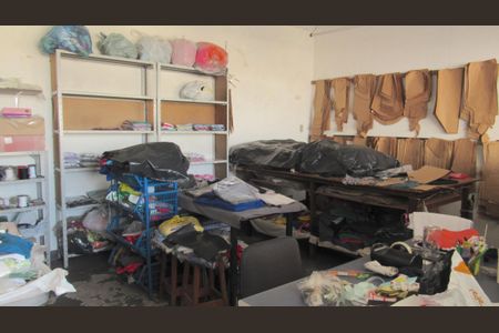 Casa para alugar com 231m², 3 quartos e 2 vagasDepósito